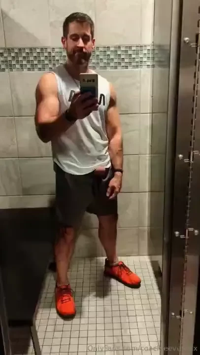 Houston we have a problem i was so fucking horny at the gym i had to 