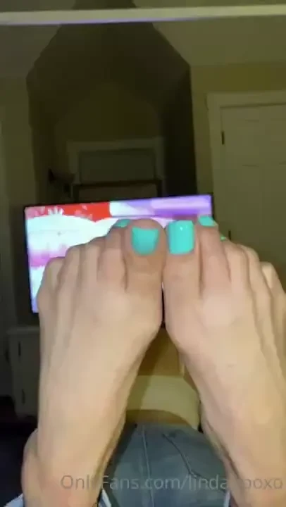 Silky soft soles with my new pedi like for fj 