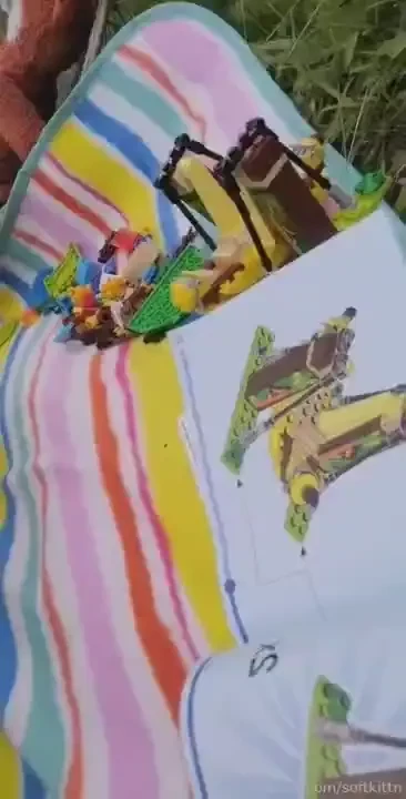 Just sat in a field and wanted to say hi i don t rlly wanna overwhelm 