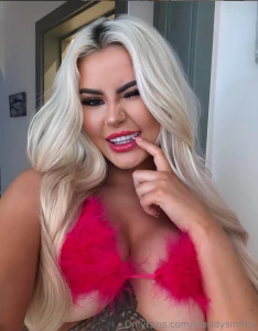 If only you knew how naughty my thoughts are xx