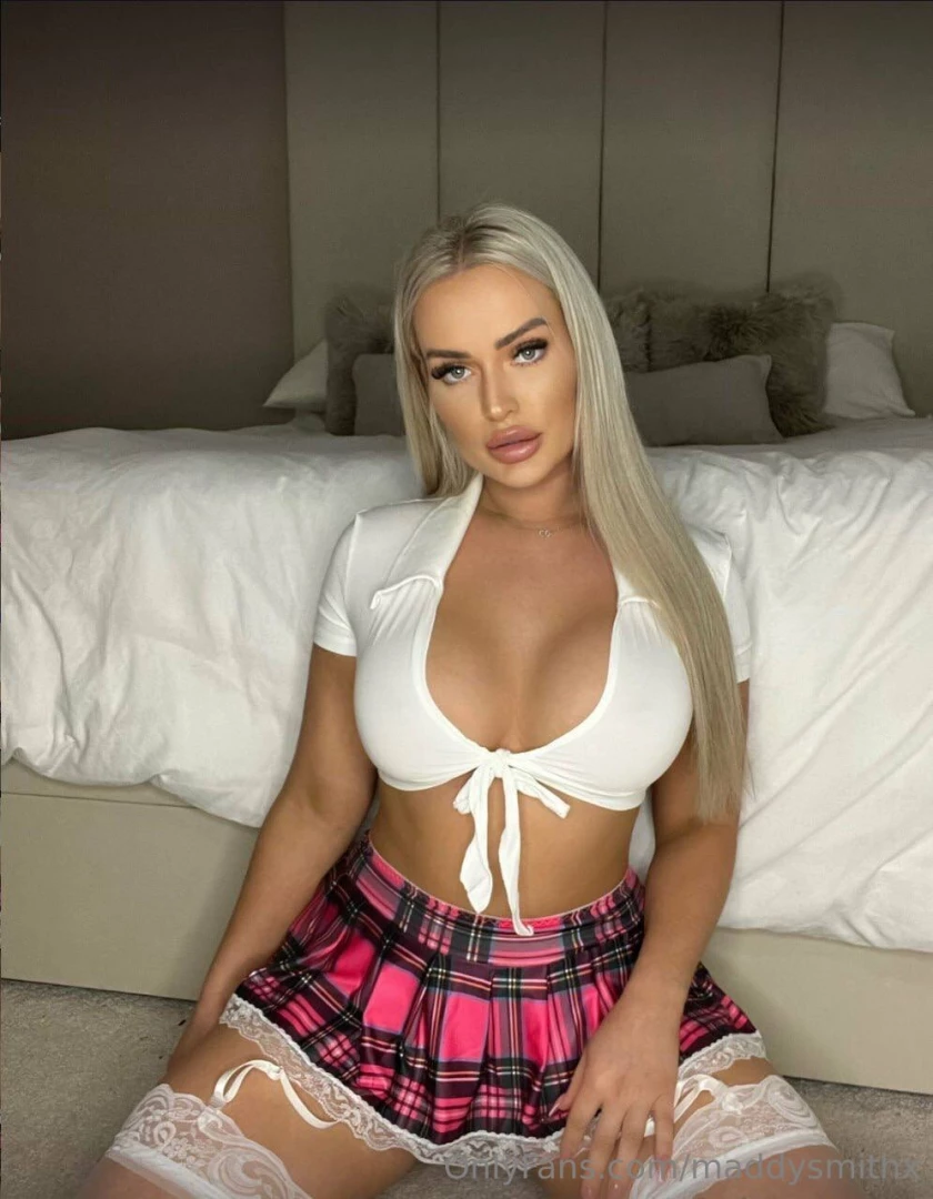 She s just recorded the hottest gg video should we collab viplaurenxx part 11 