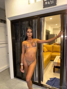 Describe me in 3 words part 46