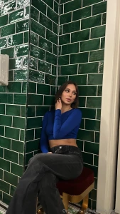 Oh my god how is it that all the colors fit me so well isn t it