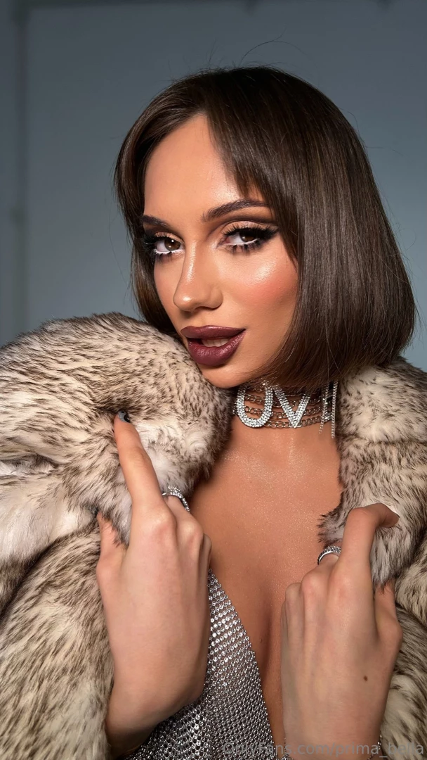 If you had the opportunity to live a day in another person s body who 