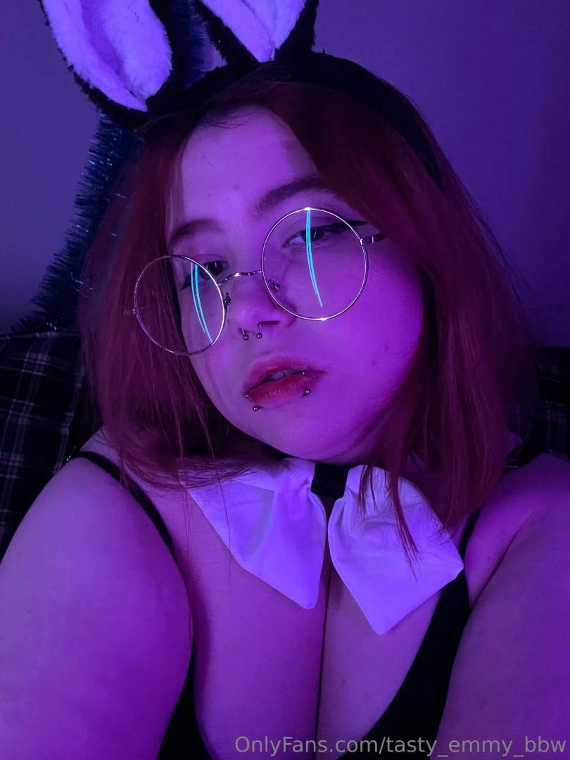 Some cute selfies for you 