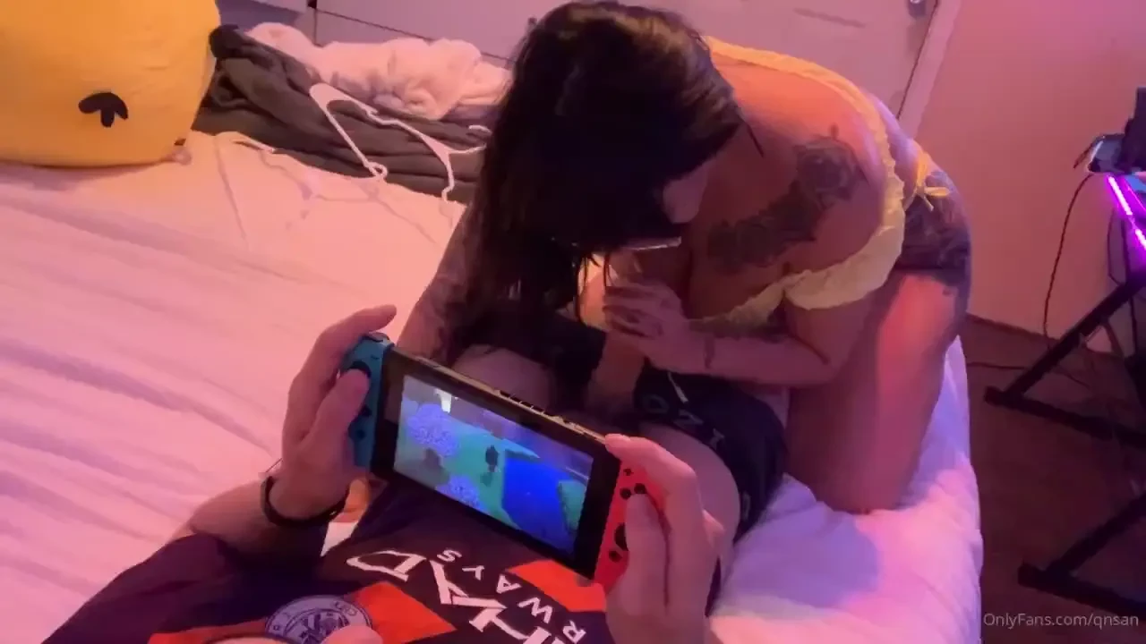 Let me suck your dick while you play animal crossing 