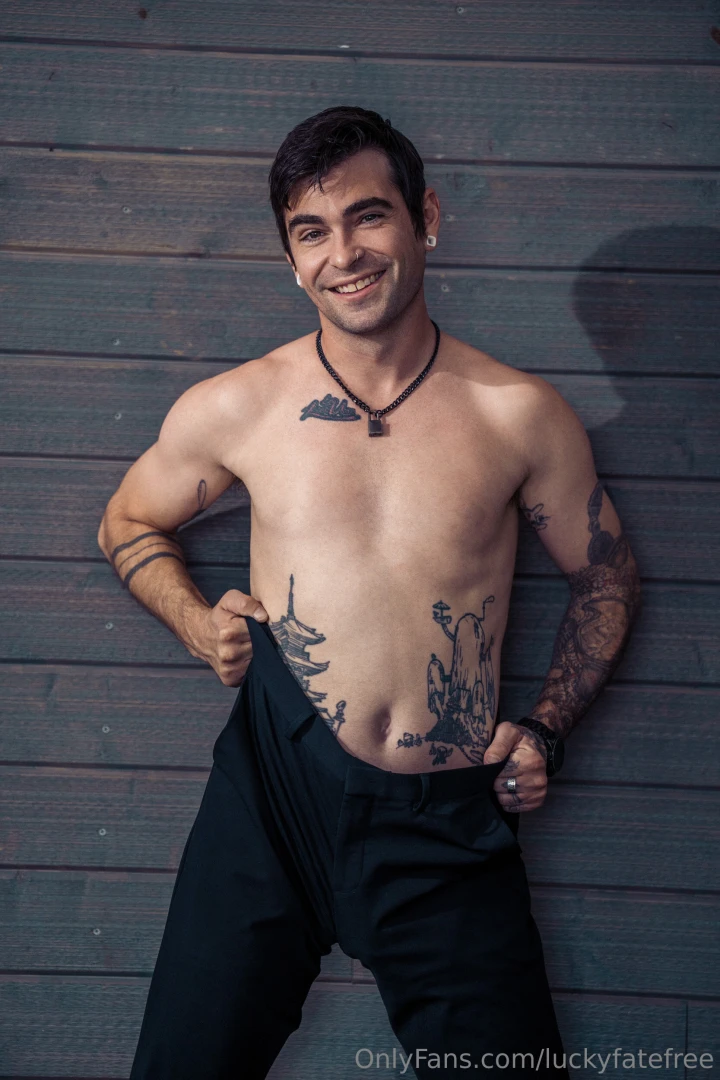 Pulling my pants back on so your friends dont catch us 