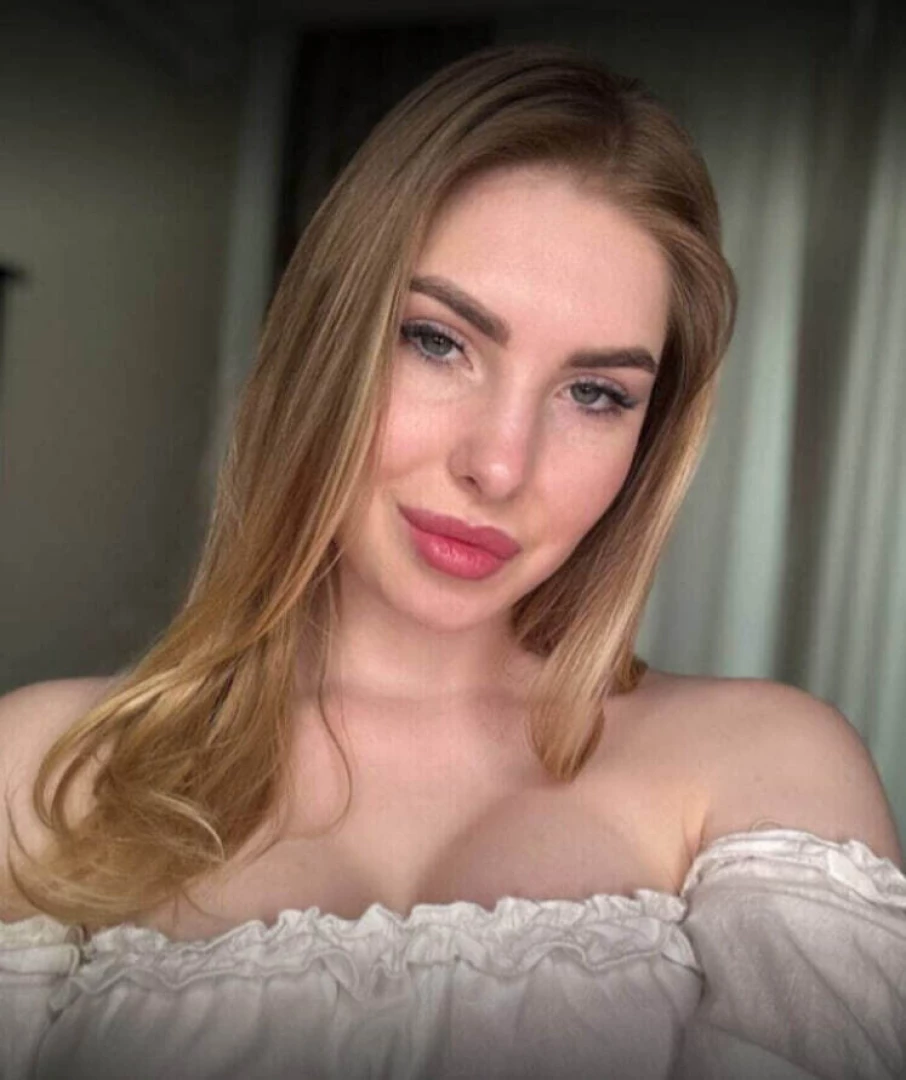 I m experimenting with makeup what do you think about this image 