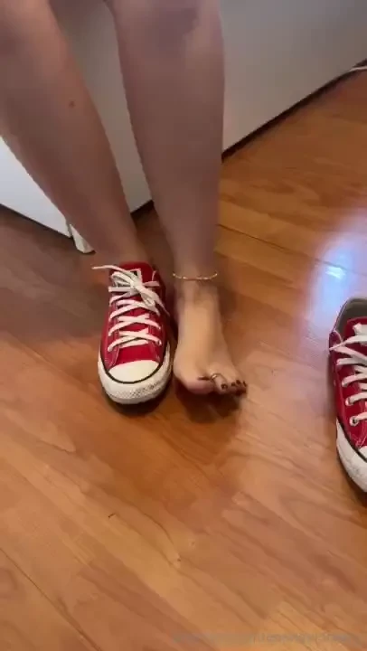 Sneakers off opss no socks 