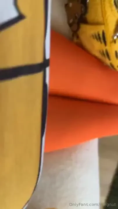 Would you give my garfield fit one or two thumbs up 