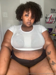 Wanna get wet with me comment to see how wet i am right now