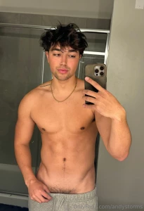 If you re seeing this i m live doing a cum show on of don t join if