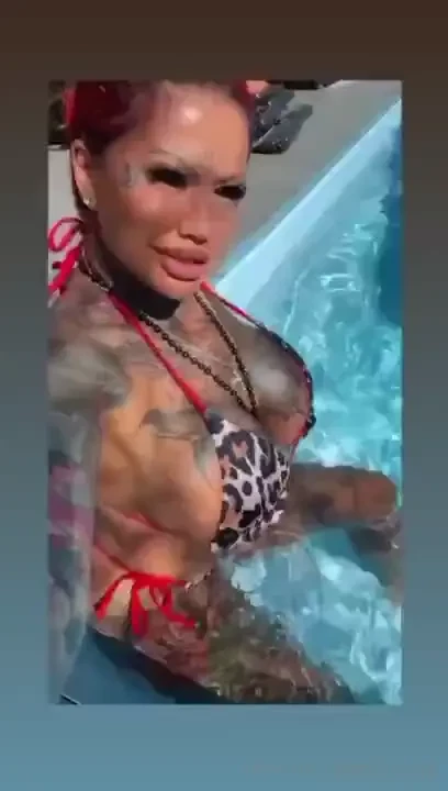 I m so hot and so horny 