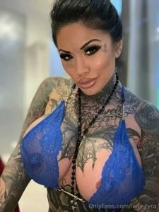 You like my bimbo style and my big silicone tits