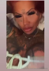 Come here and save me and fuck me if you want to see more write to me