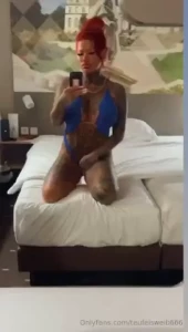 Come here and fuck me until my pussy glows and give me all your sperm