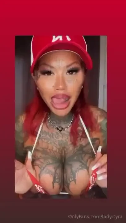 Squirt all your juice onto my huge silicone tits 