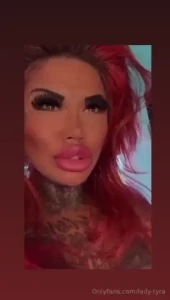 You like my big fake tits and lips