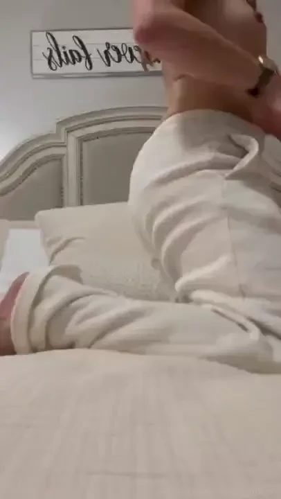 Rainy mondays call for cozy clothes and playing with my pussy all day 