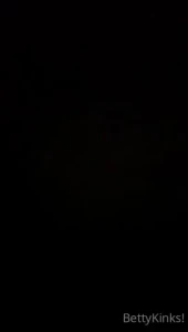 I love his dick makes my pussy so wet my fav is when he fucks me in