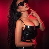 valeria_jade