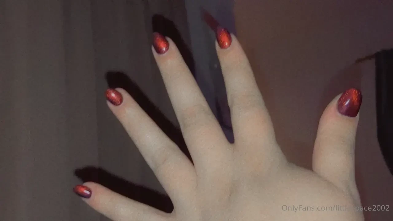 Got my nails done today and kinda wish i was scratching someone s back 