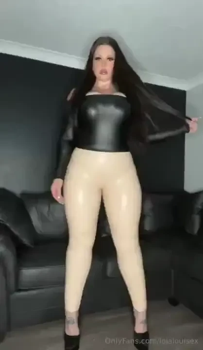 If i turned up to our date wearing this what would you think 