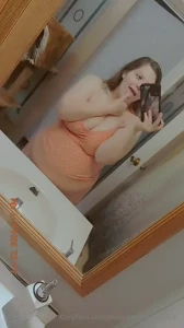 Sneak peak of what i m wearing in the next post leave a tip if you d