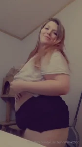 I d love to shake this ass in front of your rock hard cock daddy