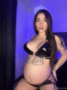 Do you need a sexy mommy