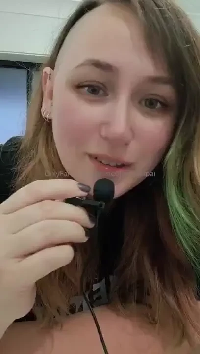 Good evening my secret service darlings ppv list send the emoji in a 