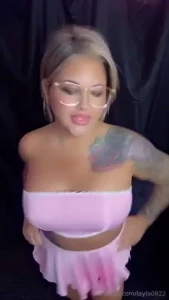 Come here boy let me show you my pink