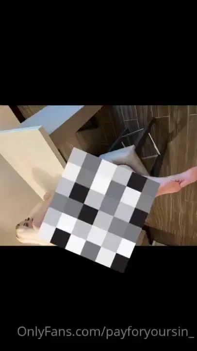 Ass phaaaaaaat do your want to see the uncensored version of this 