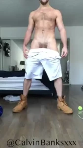 Jerking off in my work boots after getting sweaty outside felt so good