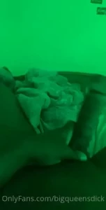 Bigqueensdick part 1