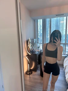 Felt cute in this topp what do you think