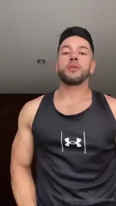 La forma en que le tiro los perros a un tal lorenzo