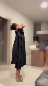 Pronto ir a una fiesta y me estoy probando alg n vestido fyp legs