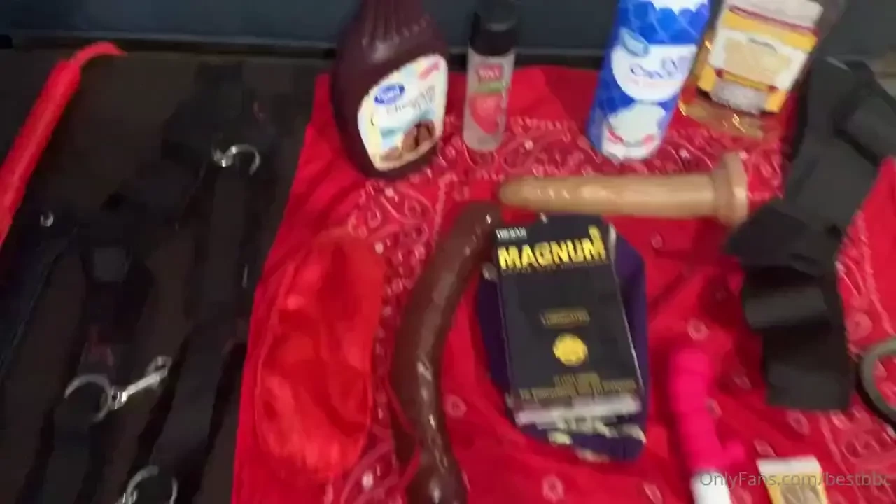 Lil bondage with sum freaks vid coming soon 