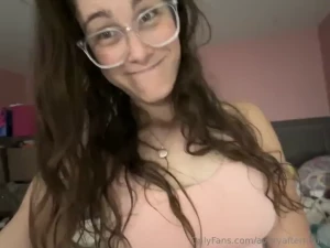 Wanna hear and see the whole story about my outfit malfunction which