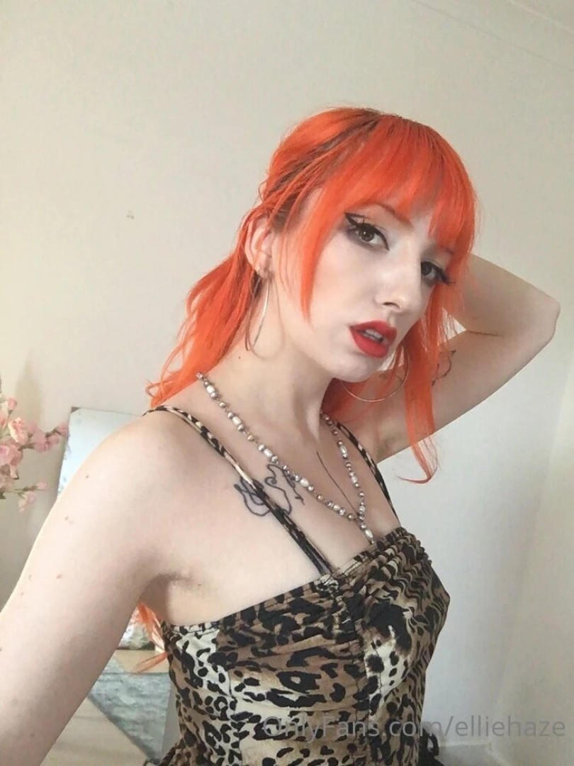 I kinda miss my hair being bright but i feel like im too mature for it part 1 