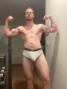 I ve been feeling fucking huge recently dm me boy part 4