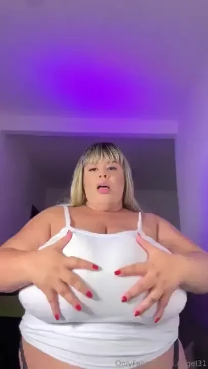 I got oil on my white shirt can anyone help me 