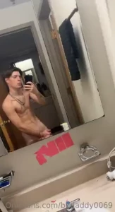 3 videos of me cumming for y all first 2 are a little older before i