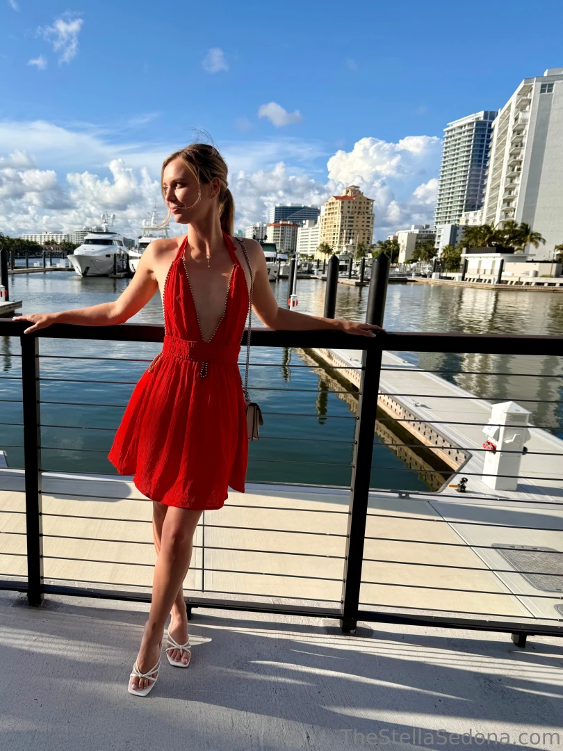 Feeling sexy in my red dress stellasedonavip 
