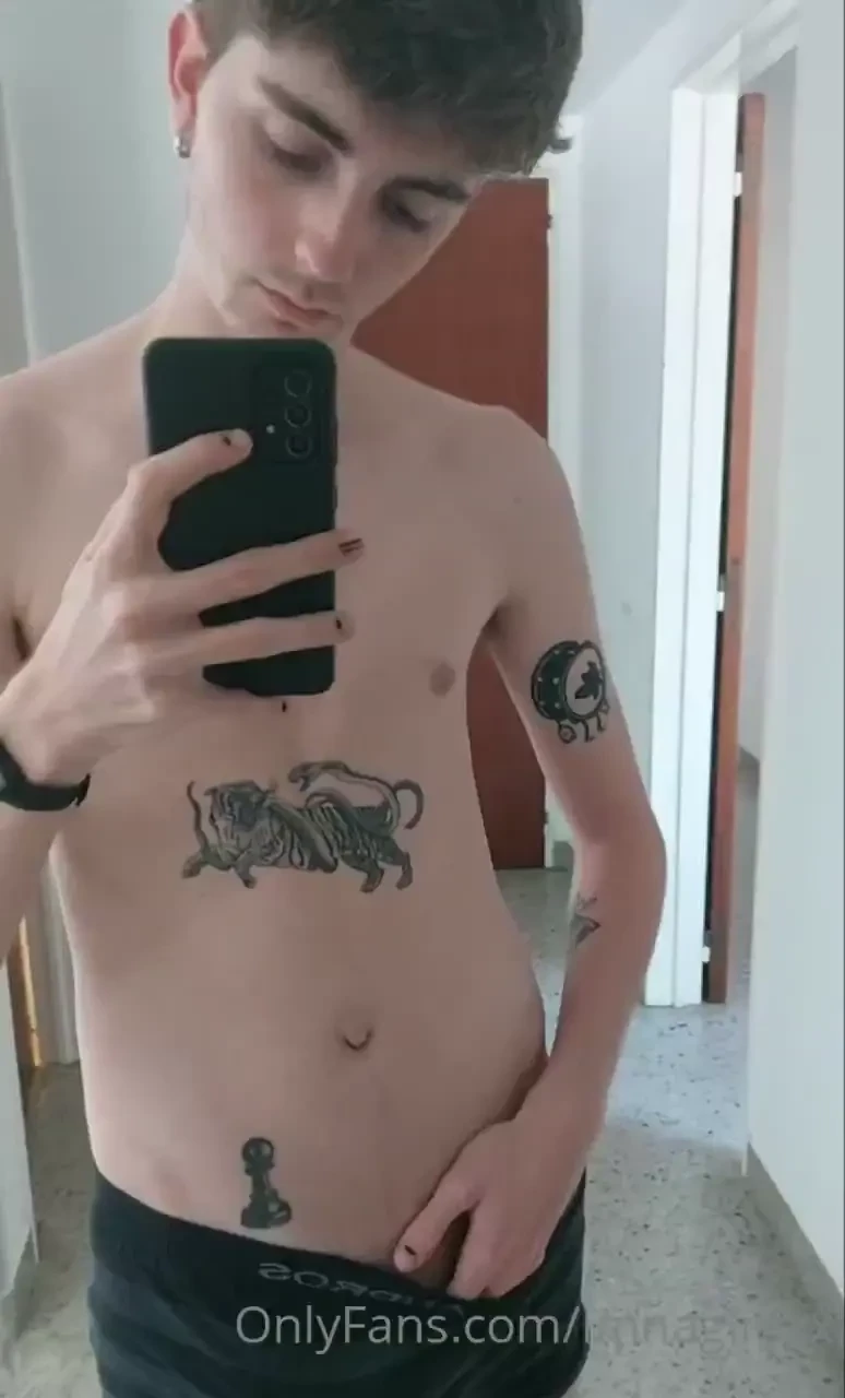 Heyy what are you doing do you wanna cum with me 