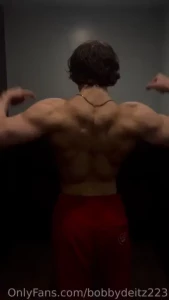 Worship this big athlete back