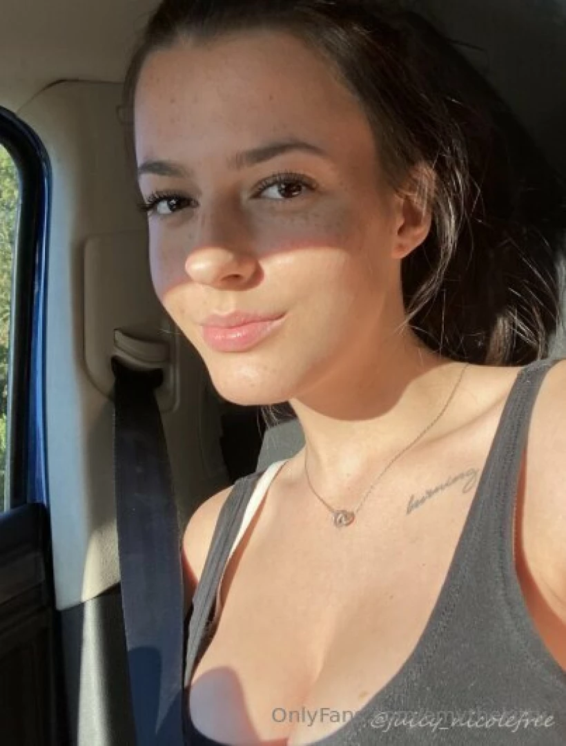 Sweet and funny but with a tight pussy to die for juicy_nicolefree part 59 