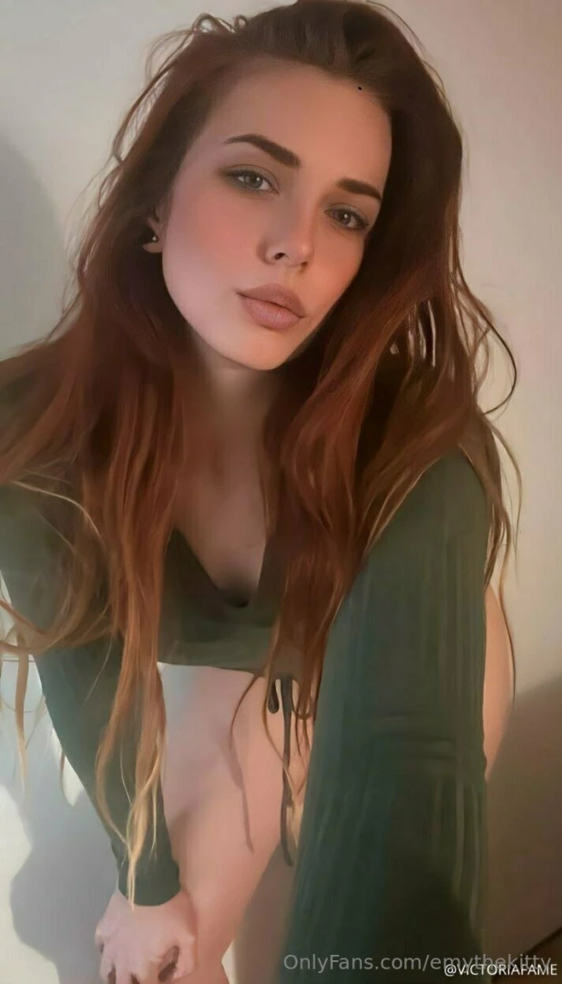 Victoriafame want to see a ginger whore riding a dildo fetishfriendly 