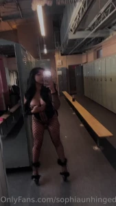 sophiaunhinged - Throwback at the club 